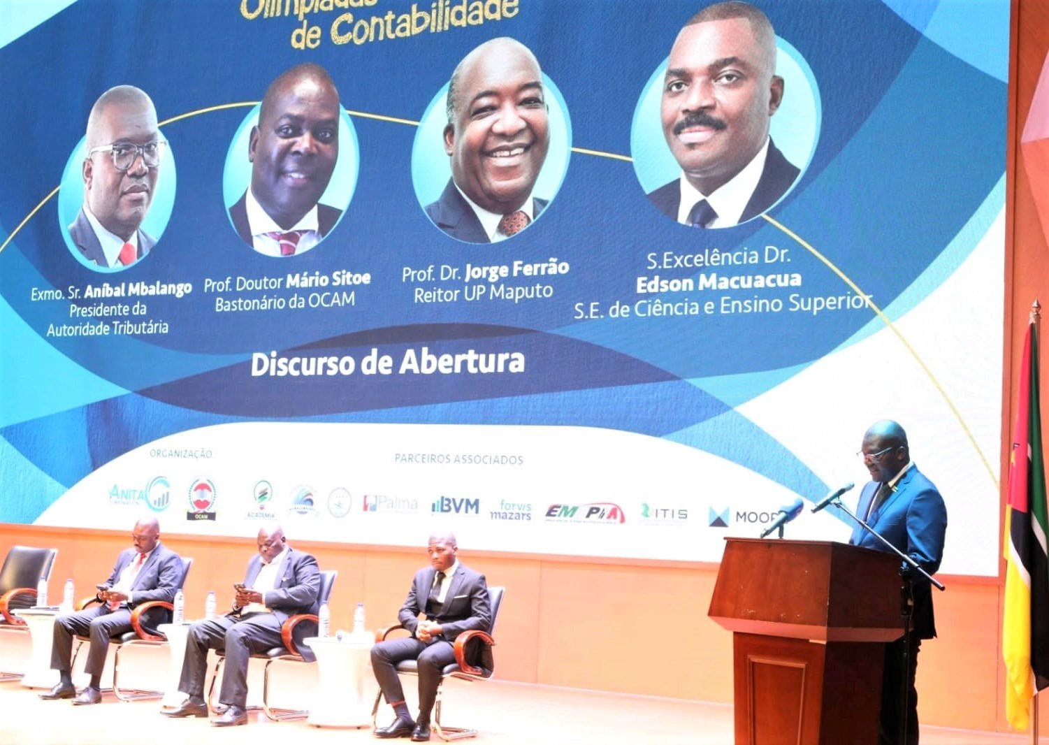AT reitera compromisso na formação de contabilistas – MozFlash24H